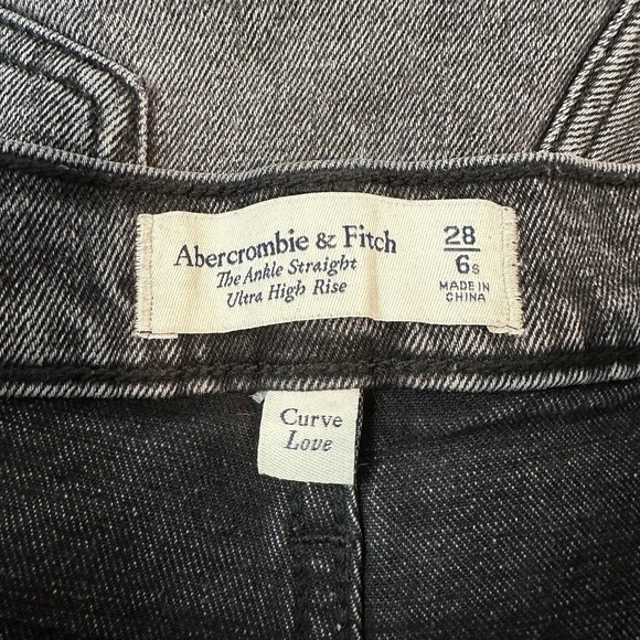 Abercrombie & Fitch Ankle Straight Jeans Ultra High Rise Curve Love Short - 28P - Picture 8 of 8